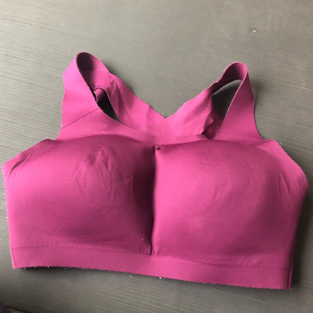 Lululemon molded cup bra